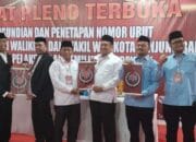 Rapat Pleno Terbuka Pengundian No Urut Pasangan Calon Walikota Dan Wakil walikota Tanjungbalai 