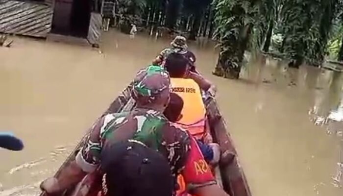 Besitang Langkat Banjir Lagi, Sampan Darurat Keliling Kampung