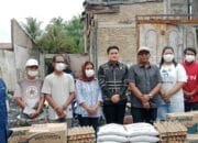 Riky Antoni Sambengi Warga Korban Kebakaran dan Berikan Bantuan Sembako dan Materi