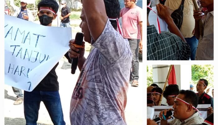 Puluhan Massa Bara Api Minta Darwin Sekdes Bagan Asahan Di Pecat