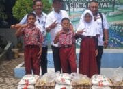 Tiga Bocah Viral Pembersih Musholla Dapat Apresiasi dari LPA Deli Serdang