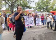 Empat Dekade Sengketa Kebun USU di Langkat, Ganti Rugi Diduga Fiktif, Negara Bungkam, Puluhan Warga Geruduk Kantor Bupati