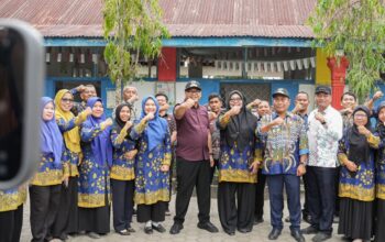 Bupati dan Wabup Resmikan Toilet SDN 101742 Hamparan Perak