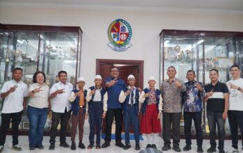 Bupati Asri Ludin Lepas Atlet Renang Deli Serdang ke Kuala Lumpur, Targetkan Prestasi Internasional