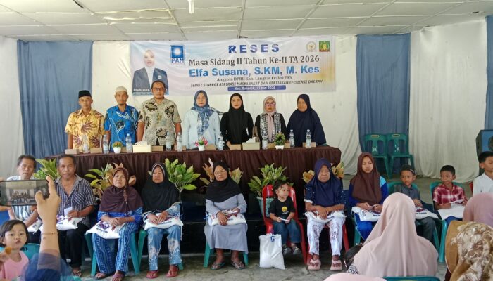 Reses Di Desa Perkebunan Pulo Rambung, Anggota DPRD Langkat Elfa Susana, S.KM, M.Kes, Serap Keluhan Jalan Seribu Lobang dan Penerangan Jalan