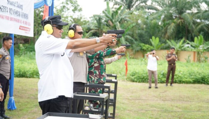 Bupati Syah Afandin Perkuat Sinergi Forkopimda Langkat, Lewat Menembak Gembira Bhayangkara Ke-80