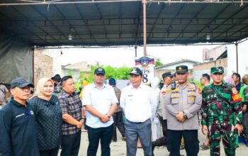 ‎Tinjau Sejumlah Desa, Lom Lom Suwondo Pastikan Pilkades Berjalan Tertib, Aman, dan Bebas Provokasi