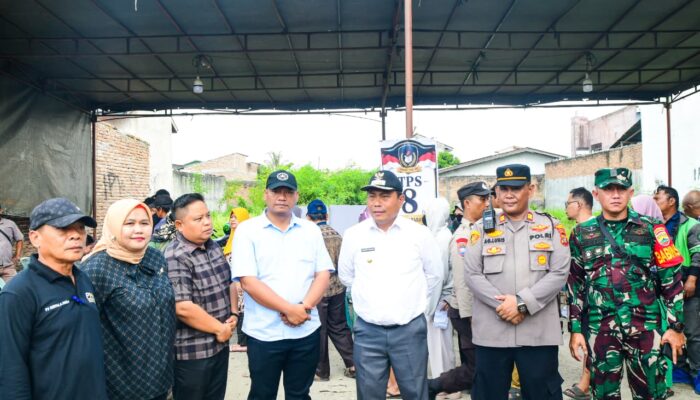 ‎Tinjau Sejumlah Desa, Lom Lom Suwondo Pastikan Pilkades Berjalan Tertib, Aman, dan Bebas Provokasi