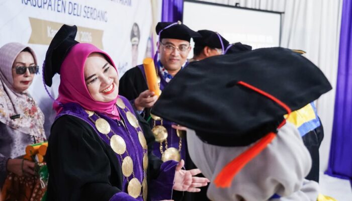 Wisuda Sekolah Lansia Sehati, Ketua TP PKK Dorong Peningkatan Kualitas Hidup Lansia