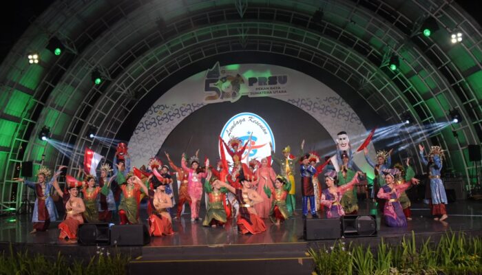 Kilau Benang Emas Serdang Warnai Panggung Budaya PRSU ke-50