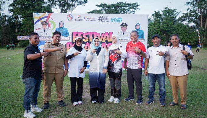 Festival Bola Kasti Antar Ibu-ibu Meriah, Ketua TP PKK Tekankan Sportivitas