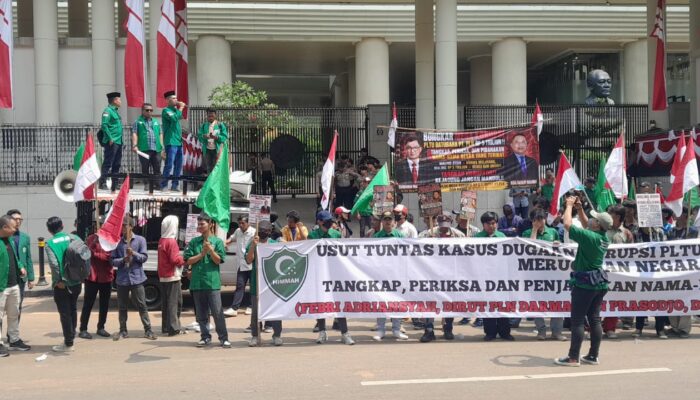 PP HIMMAH Demo Kejagung, Desak Bongkar,Seluruh Dugaan Kasus Yang Menyeret Febrie Ardiansyah