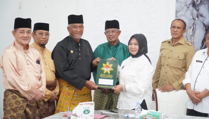 Plt. Bupati Tiorita Perkuat Sinergi Bersama Tokoh Melayu Demi Kemajuan Langkat
