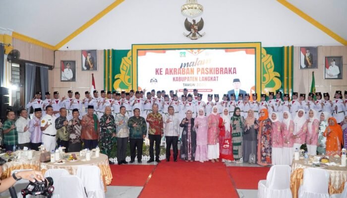 Plt. Bupati Tiorita Apresiasi Paskibraka Langkat, Tekankan Semangat dan Keteladanan