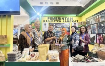Plt. Bupati Tiorita Promosikan Produk Unggulan Langkat di APKASI Otonomi Expo 2026