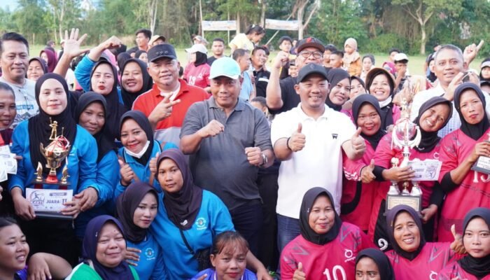 Tim Pagar Merbau Juarai Festival Bola Kasti antar Ibu-ibu Tahun 2026