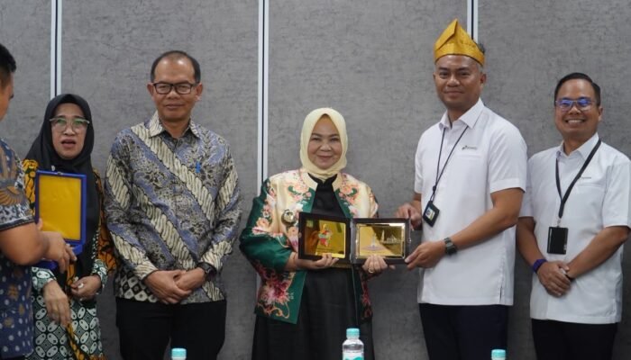 Plt Bupati Langkat Tiorita Apresiasi Pertamina Taat Bayar PBB-P2