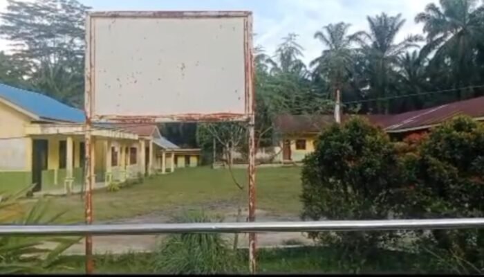 Klarifikasi Kepsek SDN 050652 Perkebunan Sei Musam: Kerusakan Parah Sudah Diusulkan Berulang Kali ke Dinas, Belum Terealisasi